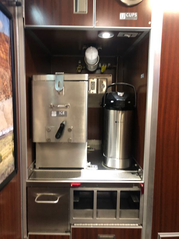 アメリカ(米国)・ニューヨーク「2022.04 ORD.MIA.JFK」の写真：列車のたび、