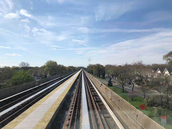 アメリカ(米国)・ニューヨーク「2022.04 ORD.MIA.JFK」の写真：AIR TRAIN
無人運転のJFK行き...