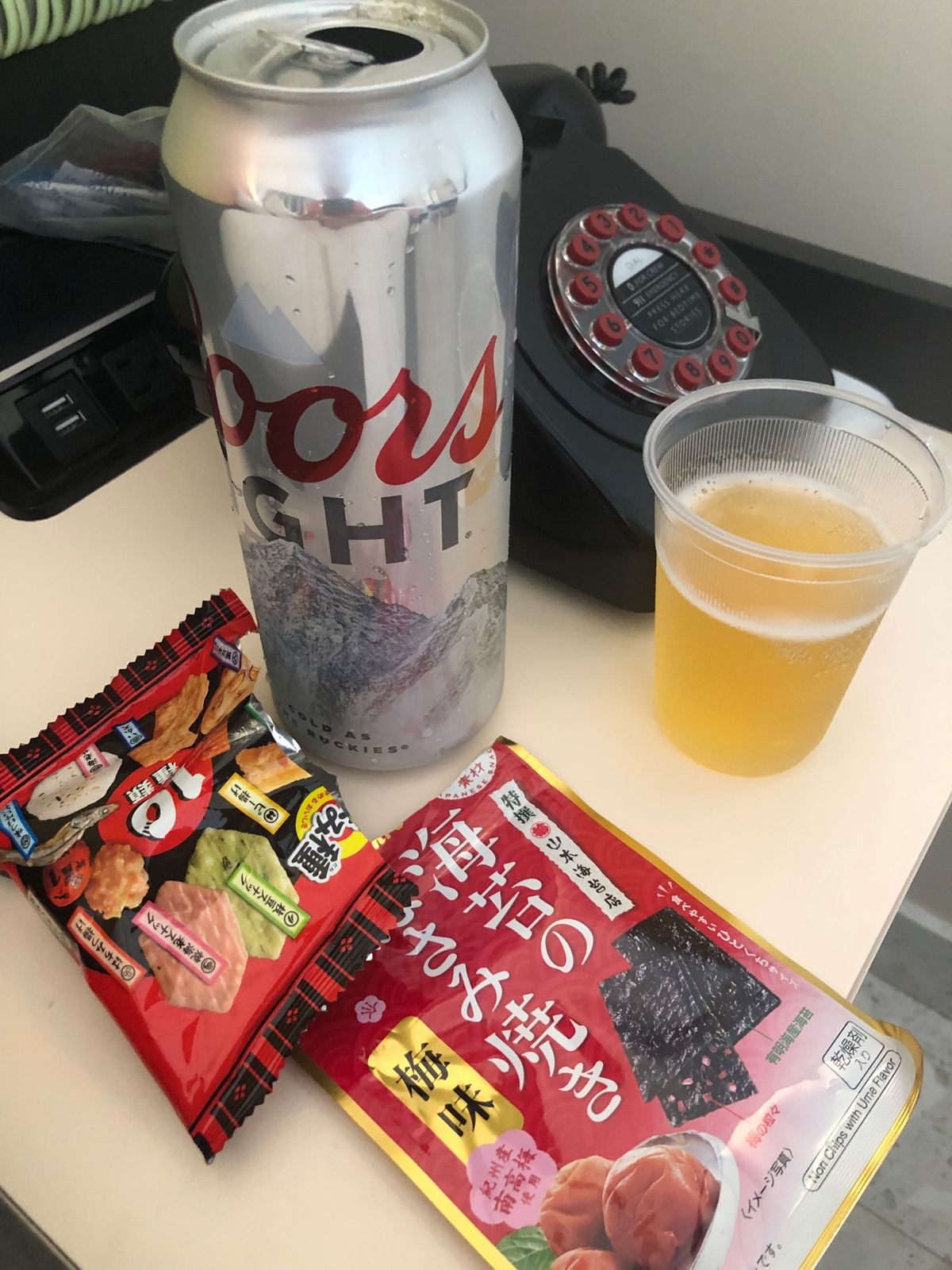 プールも飽きて街歩き
水に浸かると肌寒いけど、歩くと暑くなりました
CVS...