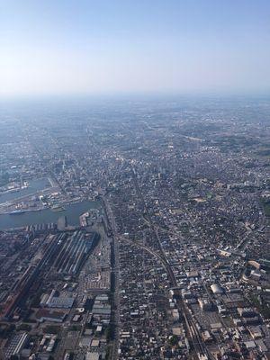 フライトは滞りなく進み、羽田に着陸

着いてからが長かったです
スポットイ...