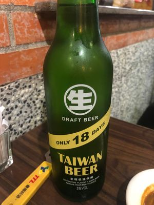 電車乗ったあとは海鮮料理で一杯♪