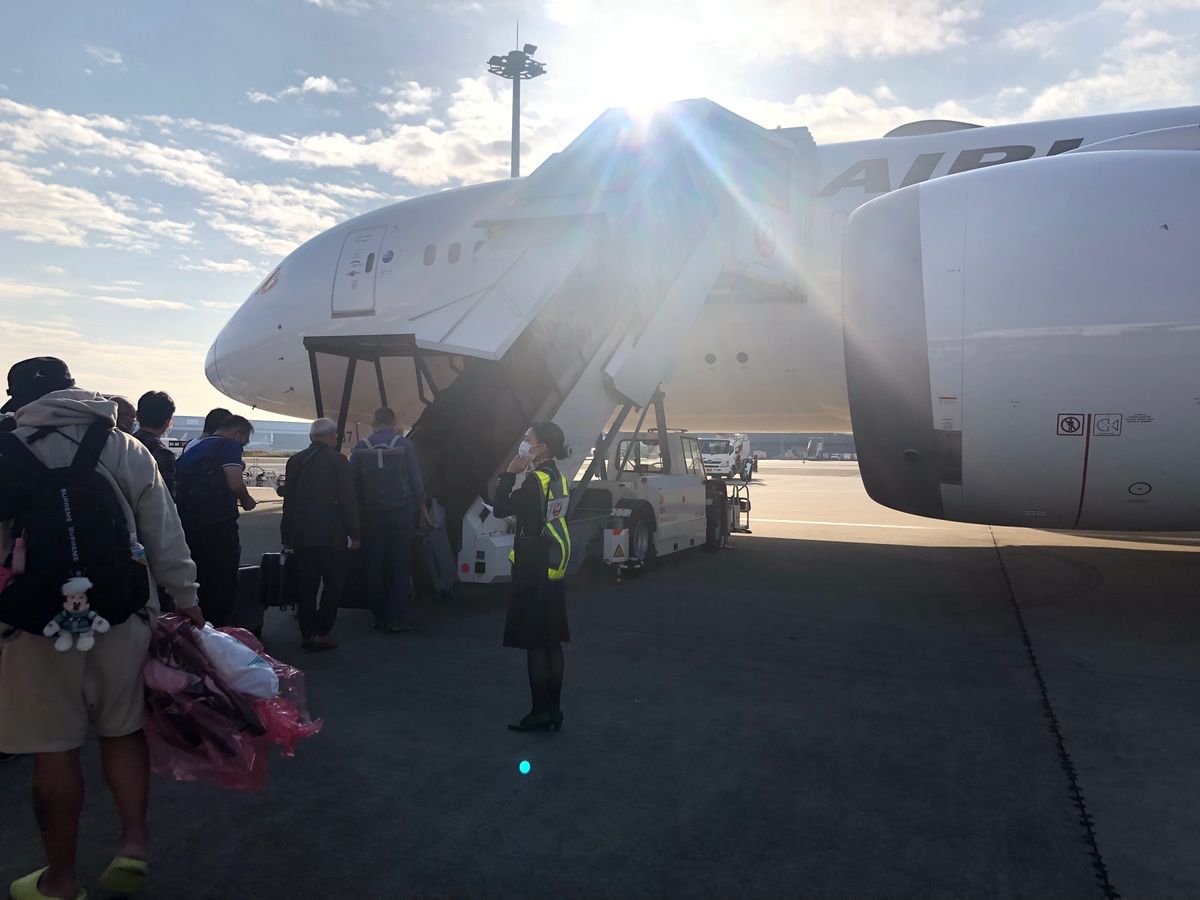 搭乗開始
オープンスポットは、ヒコウキを眺められるので好きです