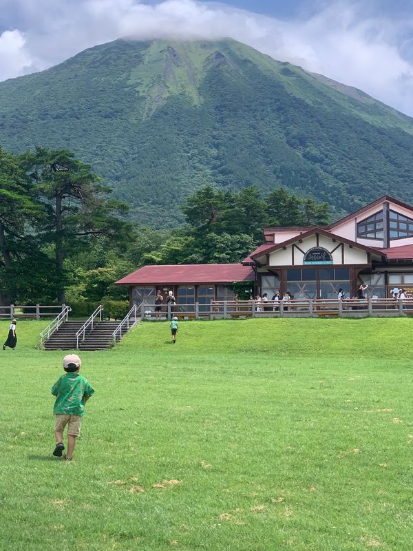 日本・鳥取県「鳥取旅行」の写真：ホテル着いてから突然の雷雨。
子供は怖が...