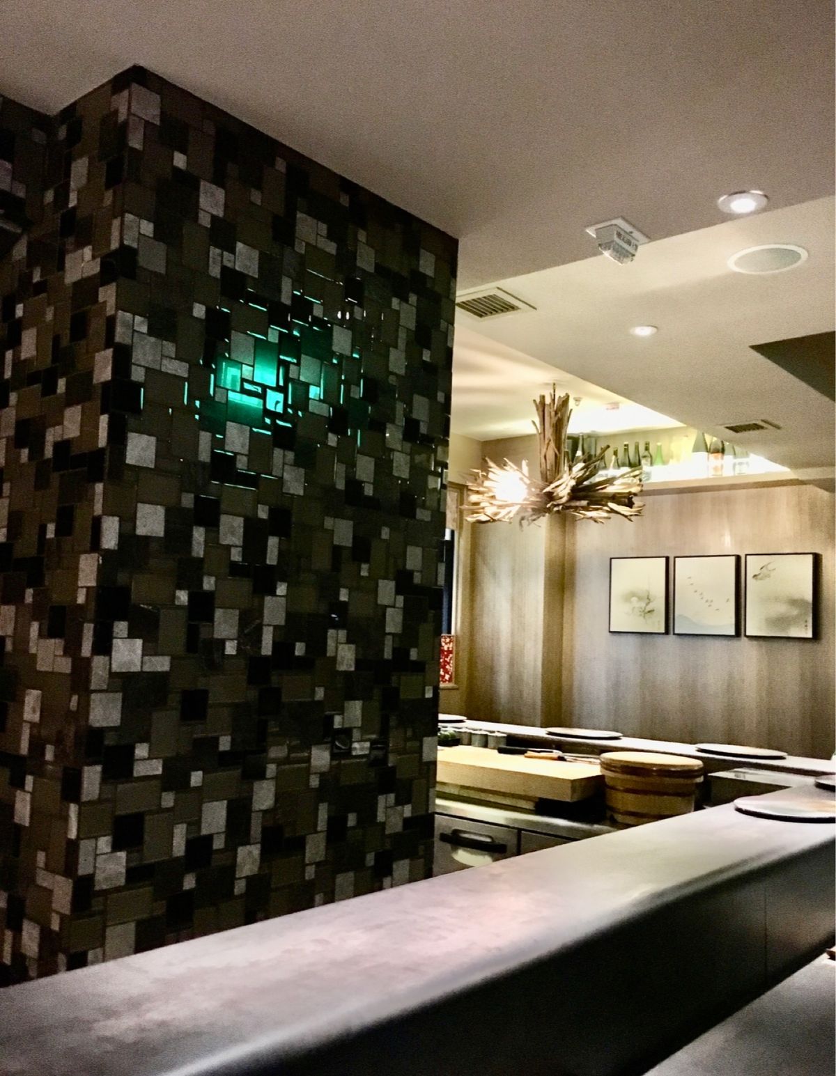 大陸から帰ってきたら、香港で鮨