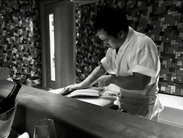 香港・跑馬地 Happy Valley「NRT ✈︎ HKG 🚇 CN 🚇 ✈︎ HND」の写真：大陸から帰ってきたら、香港で鮨