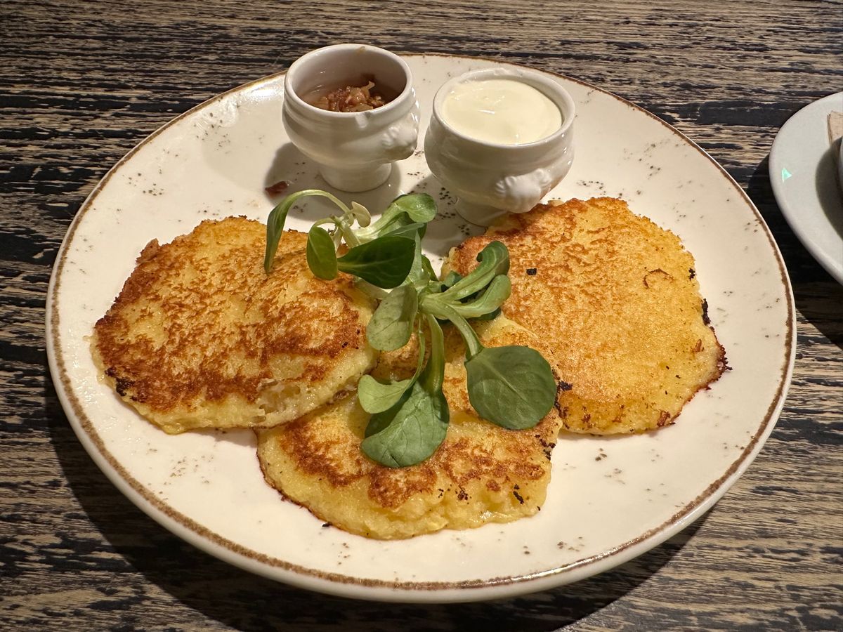 リトアニアレストラン「Pillies Katpedele」
シャルティバル...