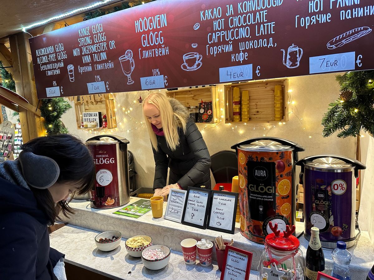 クリスマスマーケットはラエコヤ広場で