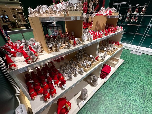 フィンランド・ヘルシンキ「バルト三国旅行　フィンランド」の写真：1/3
買物に食事にラストスパート
空港...