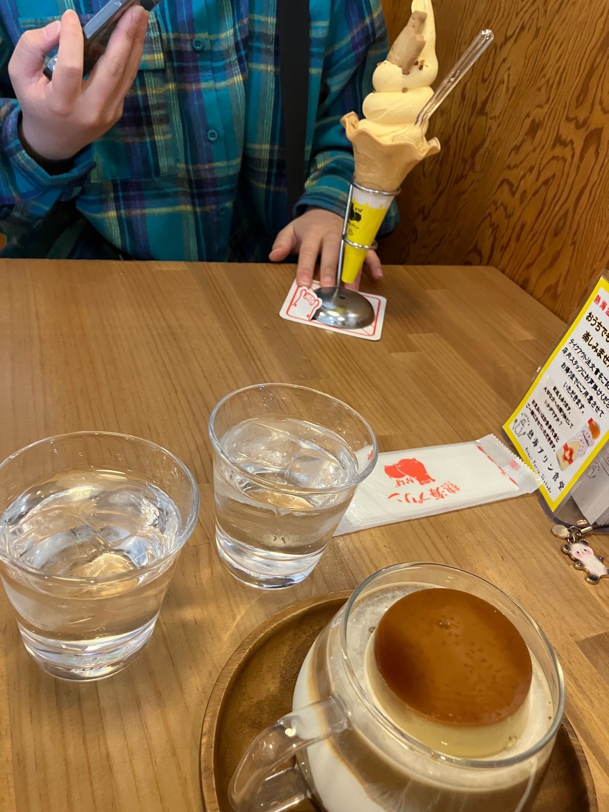 仲良し仲間と雨だったけど食べ歩きもできたし
プリンが🍮….ラーメン良かったー