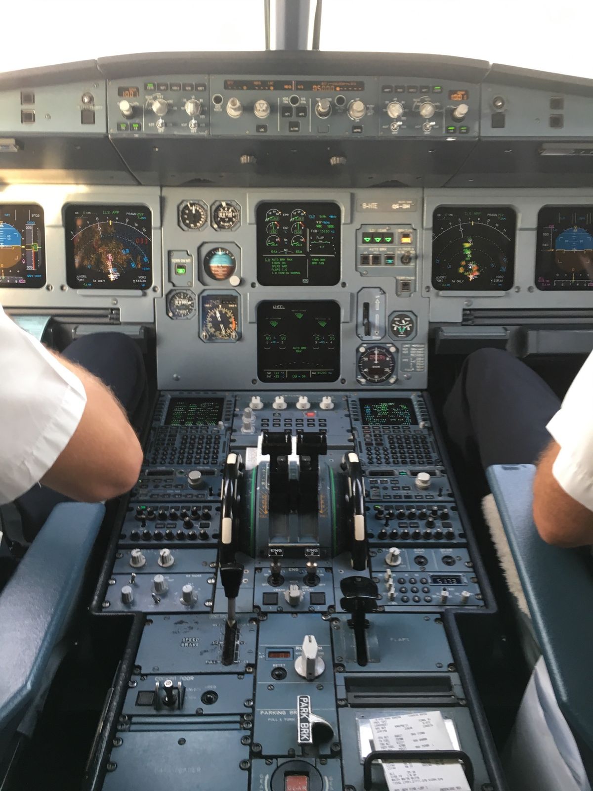 香港に1泊した後、シェムリアップへ向かいます。

詳細は伏せますが、久々に...