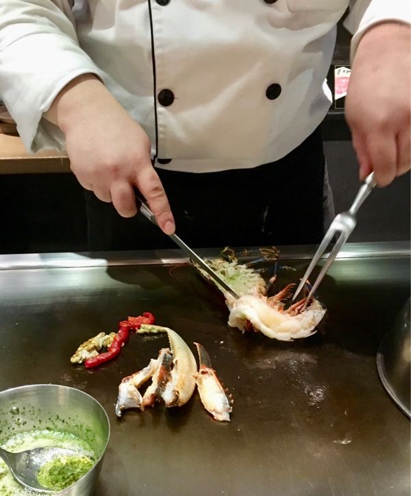 香港・跑馬地 Happy Valley「NRT ✈︎ HKG ✈︎ NRT」の写真：着いた日は銅羅湾の鉄板焼きへ。