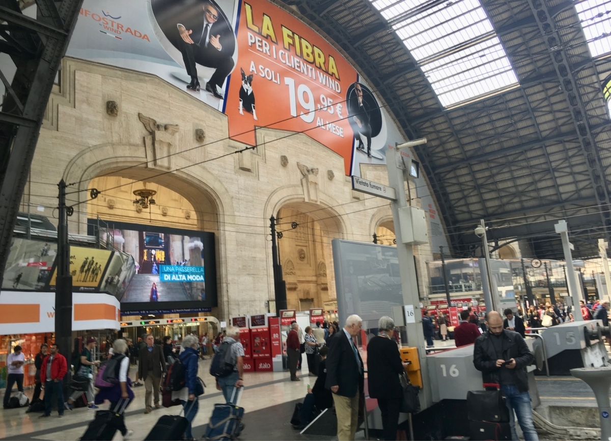 チンクエ•テッレからミラノ迄電車で移動