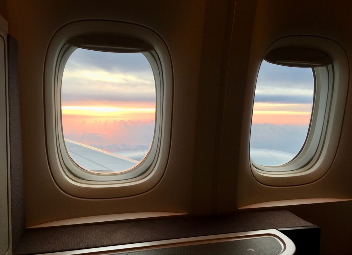 機内食、イタリア発は意外にも口に合わない。
妻とも話するが日本発の機内食が至高。