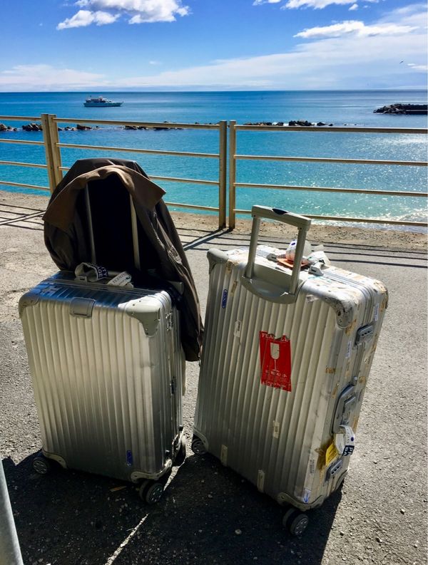 香港・跑馬地 Happy Valley「NRT ✈︎ HKG ✈︎ CDG ✈︎ GOA 🚇 Monterosso 🚇 Milano ✈︎ HKG」の写真：モンテロッソ•アル•マーレに到着。

海...