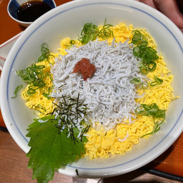 日本・松山市「道後オンセナートの旅🍊」の写真：美味しいものたくさんありました。
鯛めし...