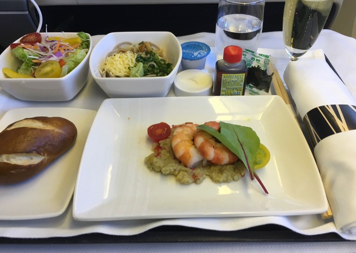 カナダ人妻の甥が、シンガポールの病院に入院した為、お見舞いです。