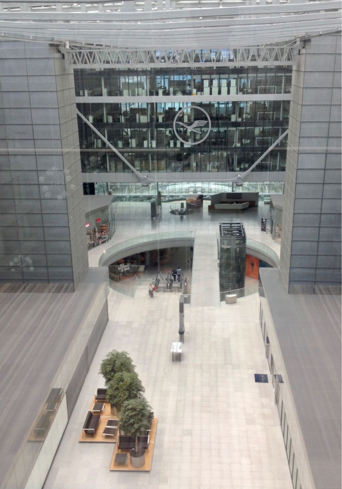 フランクフルトでは、いつもヒルトンに泊まります。