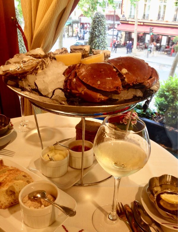 香港「NRT ✈︎ HKG ✈︎ CDG ✈︎ PRG ✈︎ FRA ✈︎ HKG ✈︎ NRT」の写真：前回も行ったシーフードレストラン。