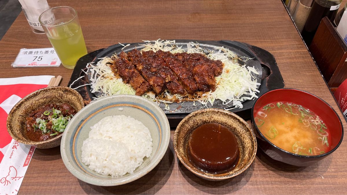 カープ応援で初バンテリンドーム。名古屋飯も堪能。