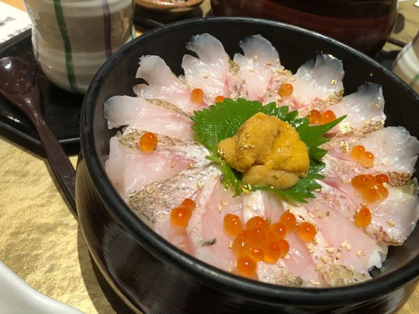 日本・石川県「金沢旅行」の写真：近江町市場内