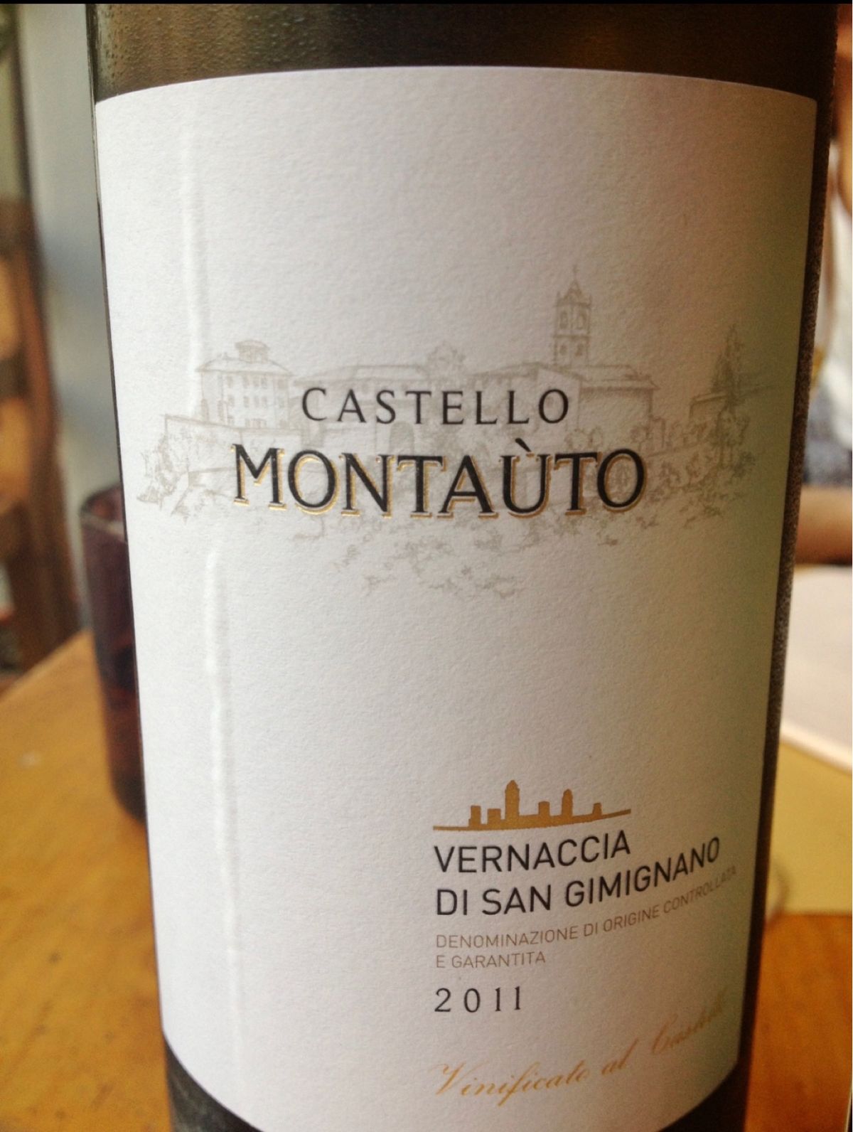 トリッパで有名なレストランへ。