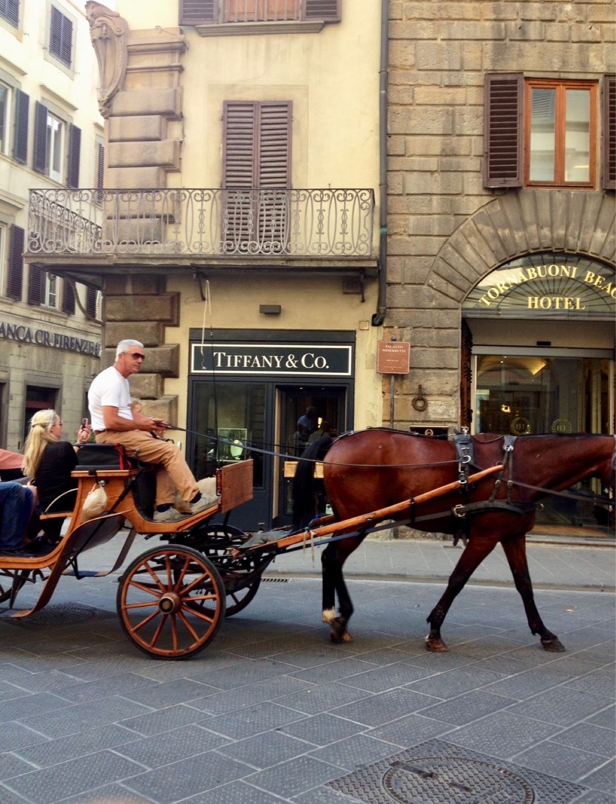 シニョリーア広場とヴェッキオ宮殿。