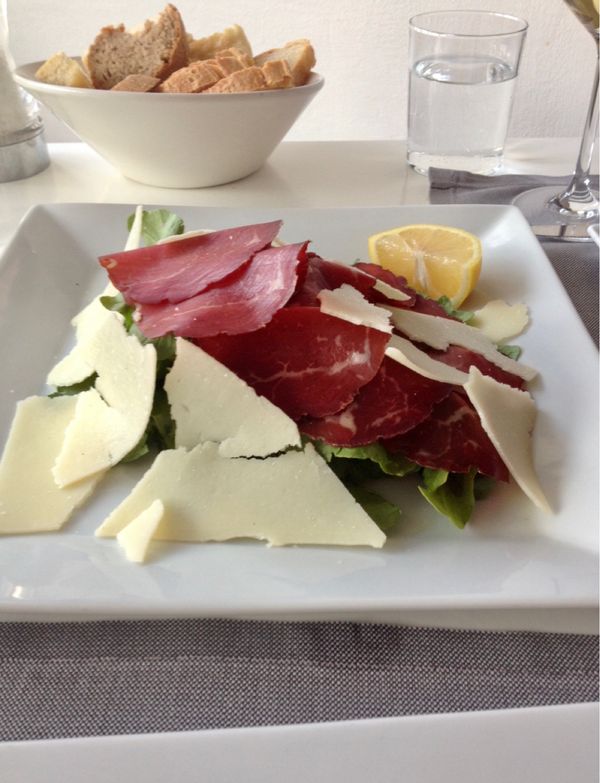 香港・跑馬地 Happy Valley「NRT ✈︎ HKG ✈︎ MXP 🚇 Venezia 🚇 Firenze 🚇 Pisa 🚇 Firenze 🚇 MXP ✈︎ HKG ✈︎ NRT」の写真：先ずランチ。