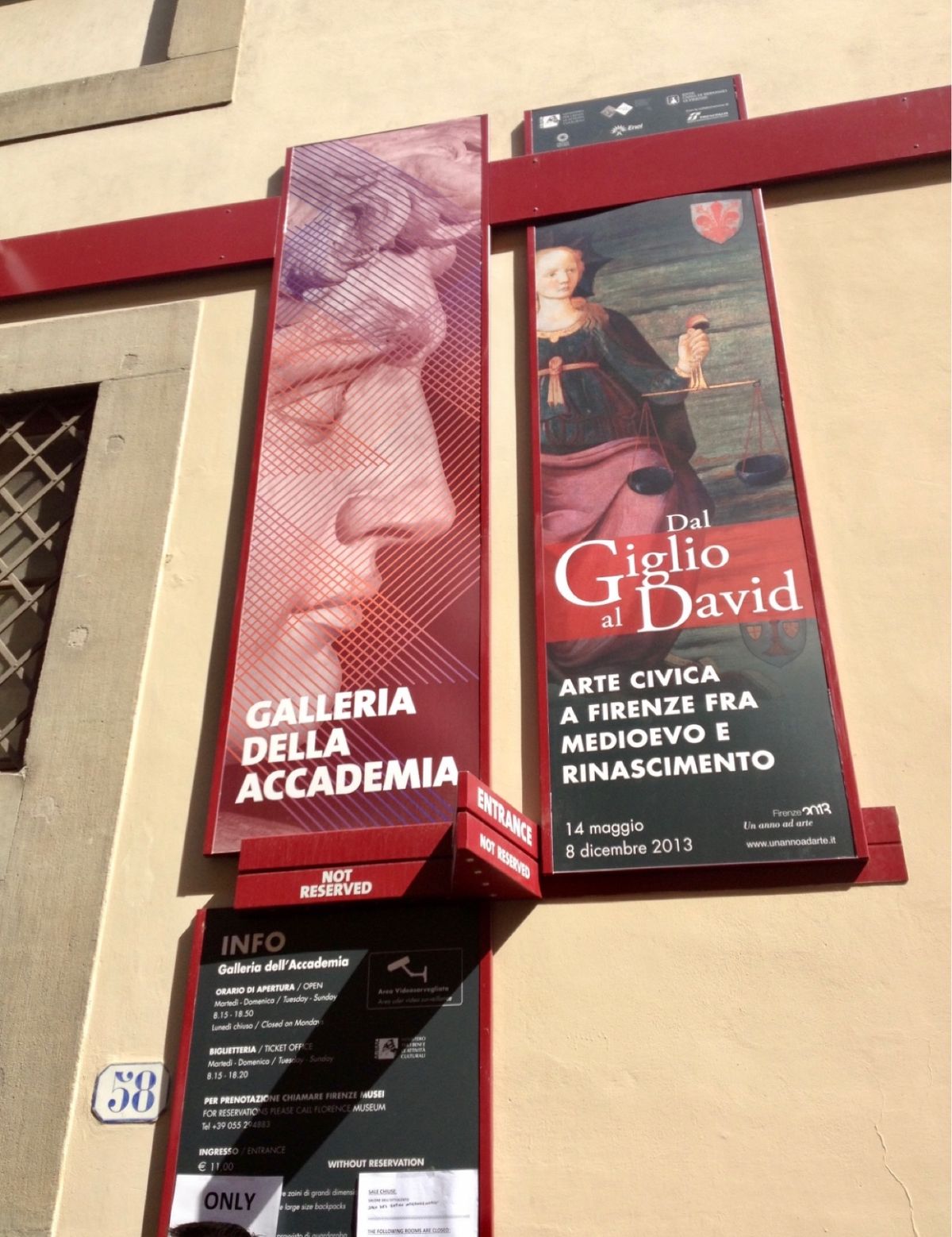 アカデミア美術館にて、ミケランジェロのダビデ像を鑑賞。