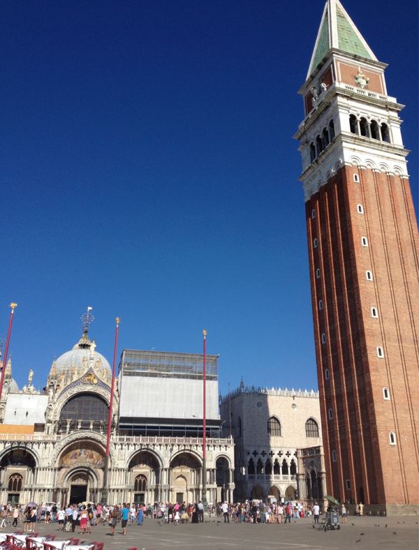 香港・跑馬地 Happy Valley「NRT ✈︎ HKG ✈︎ MXP 🚇 Venezia 🚇 Firenze 🚇 Pisa 🚇 Firenze 🚇 MXP ✈︎ HKG ✈︎ NRT」の写真：サン•マルコ広場