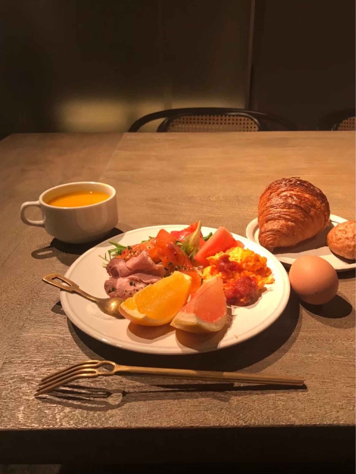 ホテルの朝ごはん。
ラテも本格的で美味しい😋
素敵な空間でした♡