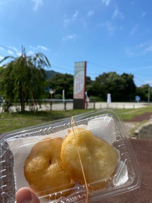 道の駅錦秋湖。名物ビスケット天ぷら。
横手焼きそば。