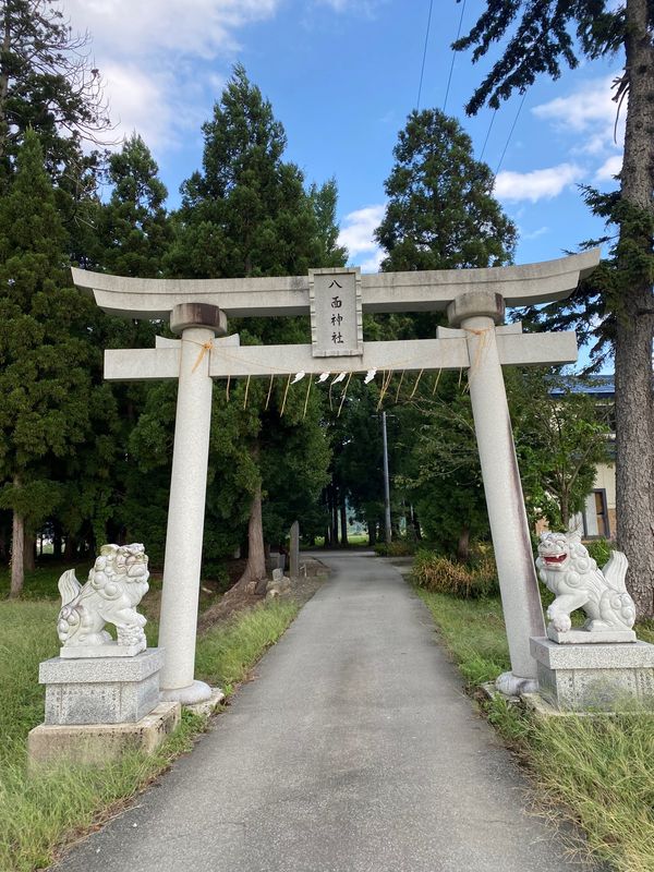 日本・秋田県横手市「東北ドライブ🚙」の写真：湯沢八面神社⛩️御朱印かわいい。
道の駅...