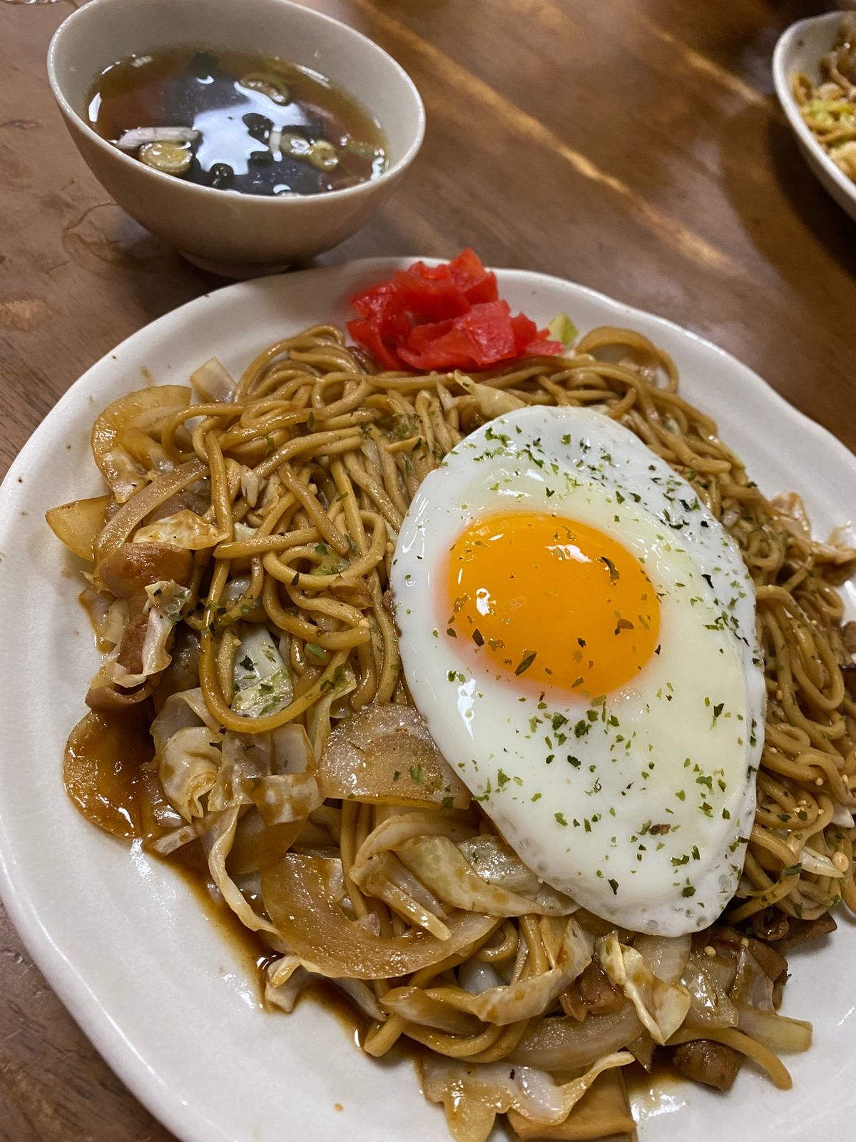 道の駅錦秋湖。名物ビスケット天ぷら。
横手焼きそば。