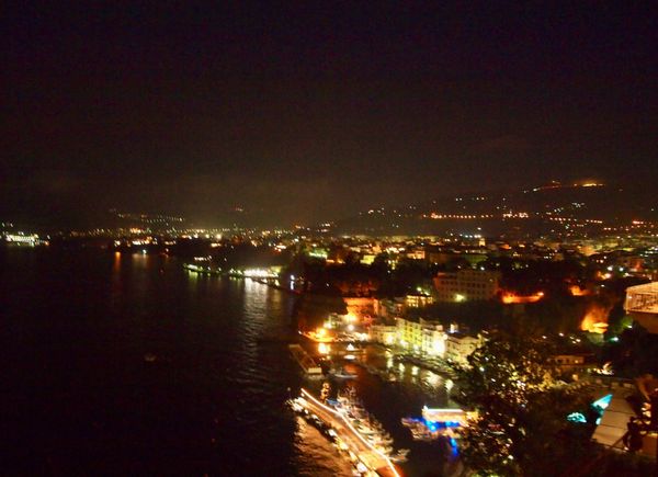 香港・跑馬地 Happy Valley「NRT ✈︎ HKG ✈︎ MXP ✈︎ NAP ⛐ Positano ⛐ Sorrent 𓊝 Capli 𓊝 Sorrent 🚇 Rome ✈︎ HKG ✈︎ NRT」の写真