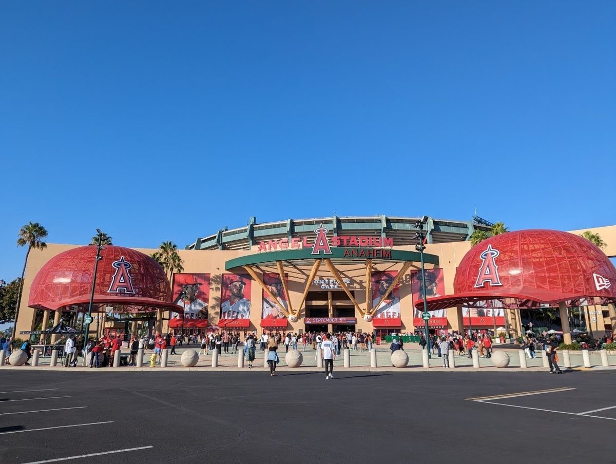 人生初の野球観戦です！
投球練習は迫力がありました😮