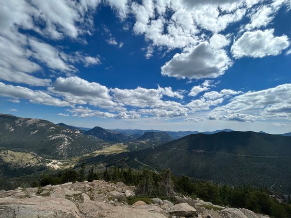 アメリカ(米国)・デンバー「アメリカ（コロラド州）」の写真：ロッキーマウンテン国立公園。
１日に晴れ...