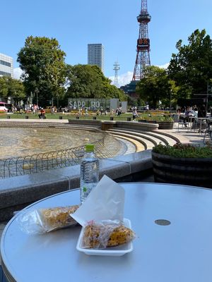 続いては地下鉄で移動して大通公園
時計台、テレビ塔は入らず写真のみ。
前回...