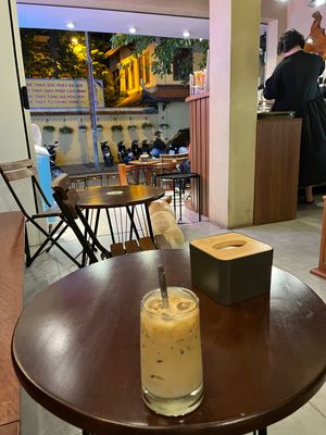 ベトナムでカフェ巡り☕️
コレが今回の目的でもある☝️
５店舗しか行けんか...