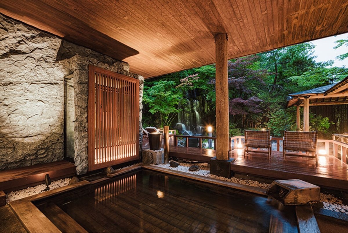 登別温泉
登別グランドホテルは温泉、サウナ、食事全て◎