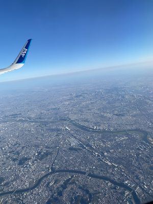 神戸空港は使ったことないなと思い今回初挑戦。
ANAだと1日2本、
早朝と...