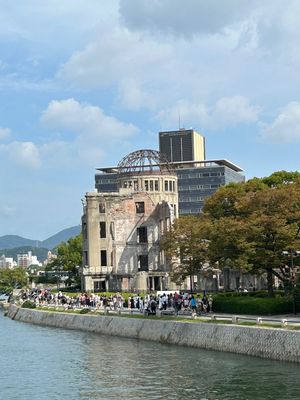 ２日目は原爆ドーム、平和記念公園、平和記念資料館へ

自身３度目の訪問でし...