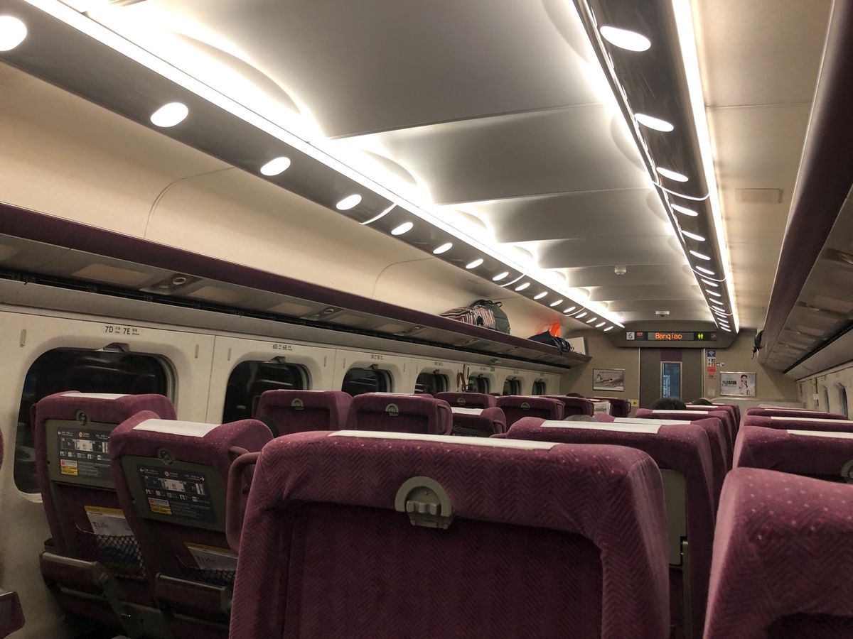 新幹線に乗って高雄へ
商務座は快適です