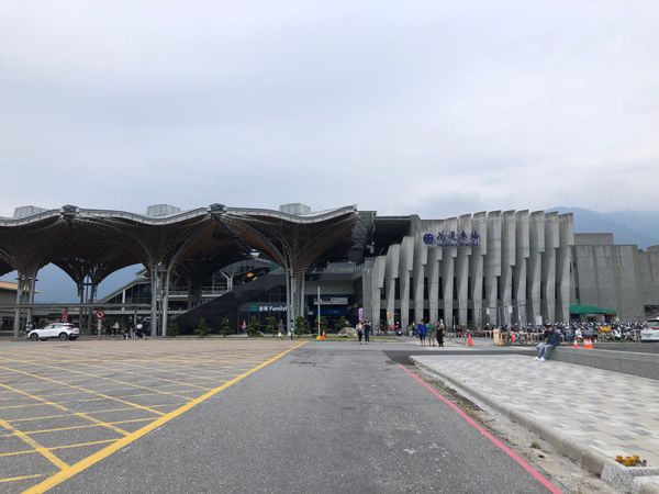 台湾・台北「2023.10TSA台湾鐵路旅遊」の写真：花蓮からは最後に残る柴油自強號で松山へ