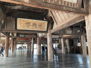 豊臣秀吉が建立した豊国神社と五重塔。