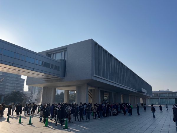 日本・宮島「2023年末・広島・宮島・岩国旅行」の写真：資料館は年末という事もあり、長蛇の列。4...