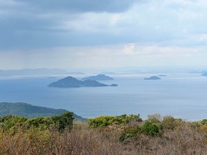 紫雲出山