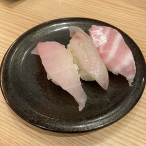 静岡で食べたもの♡
さわやかと回転寿司🍣