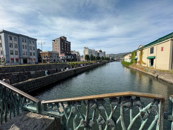 日本・北海道「道央の旅」の写真：小樽運河。
そして旅の〆
ジンギスカン…...