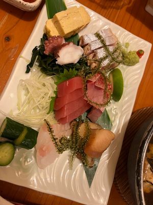 1日目夕食ー。
推し泡盛と定番沖縄料理