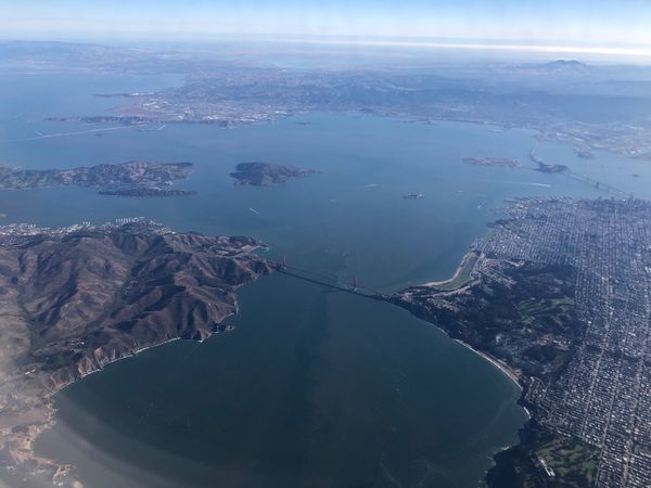 アメリカ(米国)・サンフランシスコ「2023.10SFO」の写真：ゴールデンゲートブリッジSFOへアプロー...